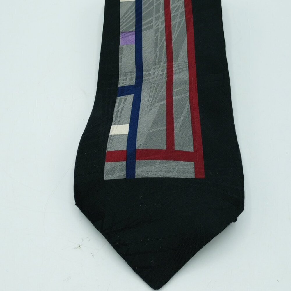 L' Atelier Tie 59"L